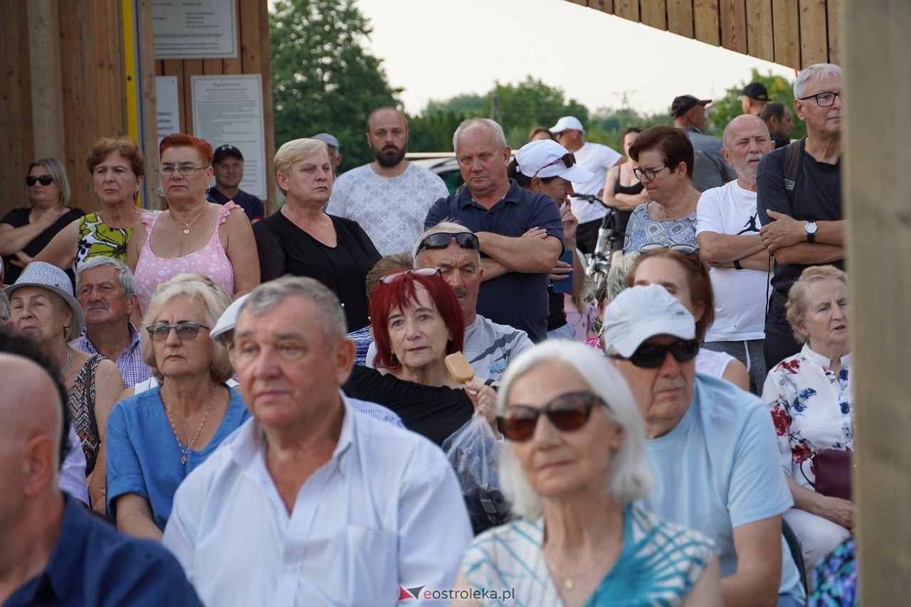 Muzyczne lato w tężni: Chór O! La la [21.07.2024] - zdjęcie #42 - eOstroleka.pl