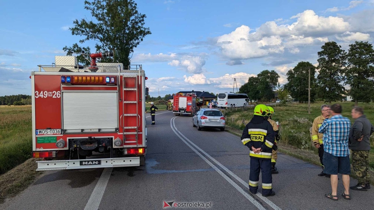 Wypadek w Czarnotrzewiu [26.07.2024] - zdjęcie #6 - eOstroleka.pl