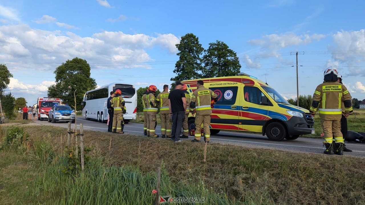 Wypadek w Czarnotrzewiu [26.07.2024] - zdjęcie #15 - eOstroleka.pl