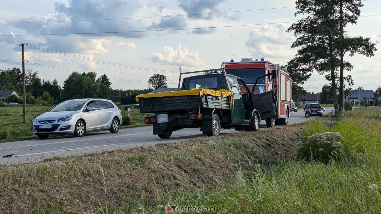 Wypadek w Czarnotrzewiu [26.07.2024] - zdjęcie #16 - eOstroleka.pl