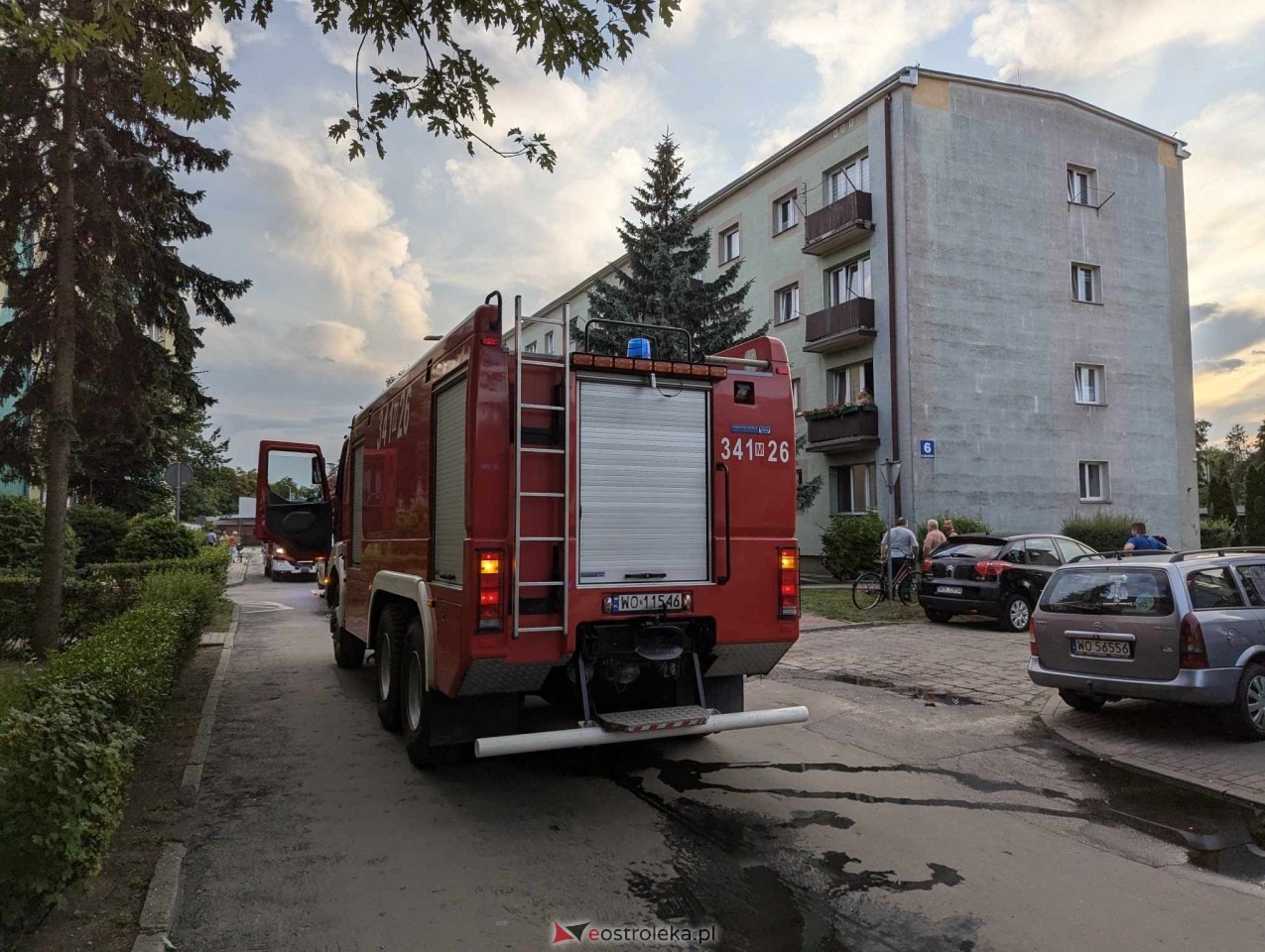 Interwencja strażaków przy Chętnika [26.07.2024] - zdjęcie #6 - eOstroleka.pl