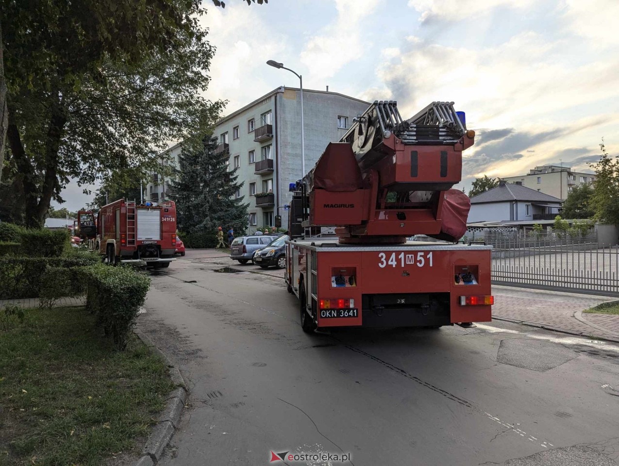 Interwencja strażaków przy Chętnika [26.07.2024] - zdjęcie #7 - eOstroleka.pl