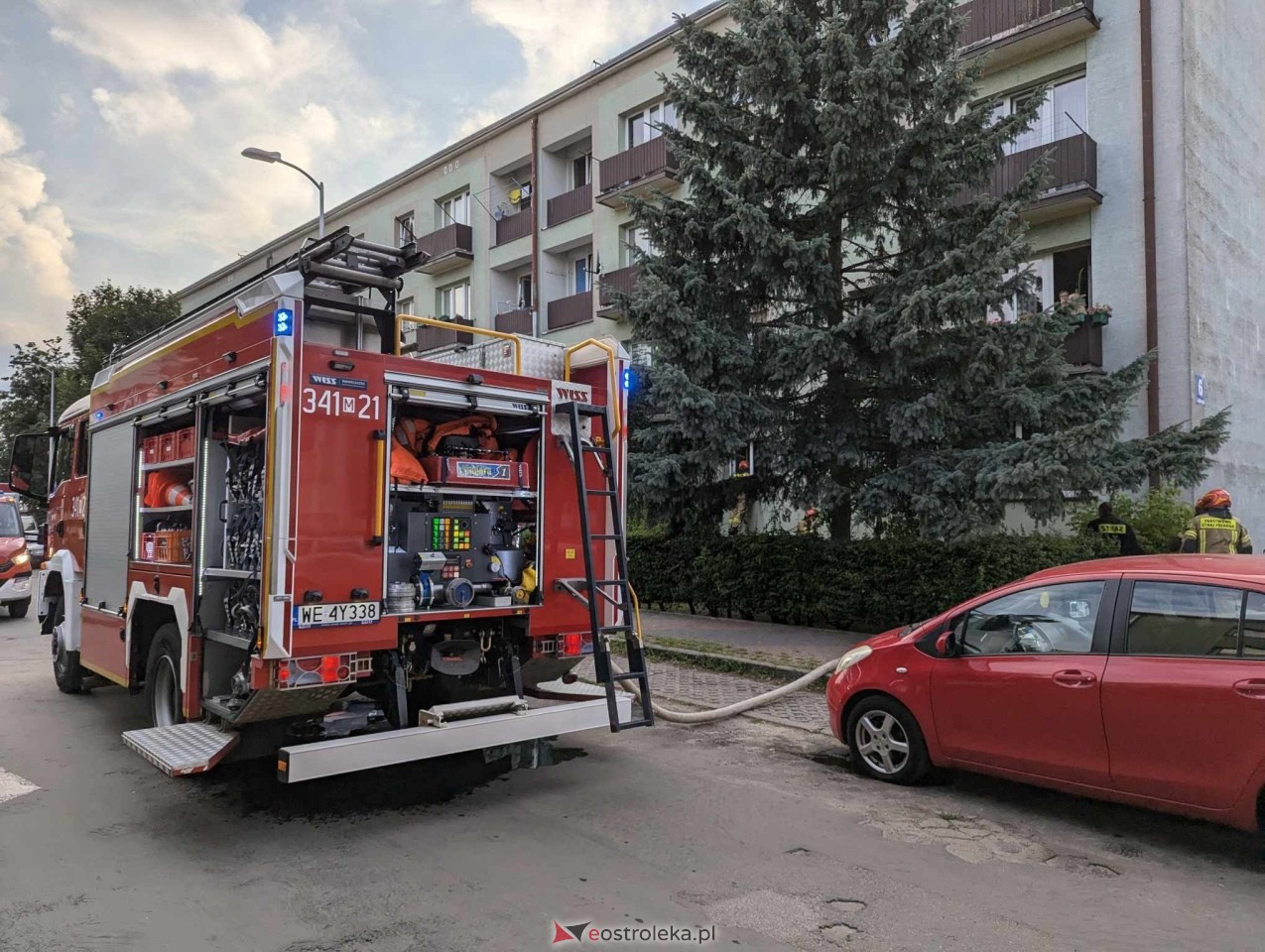 Interwencja strażaków przy Chętnika [26.07.2024] - zdjęcie #5 - eOstroleka.pl