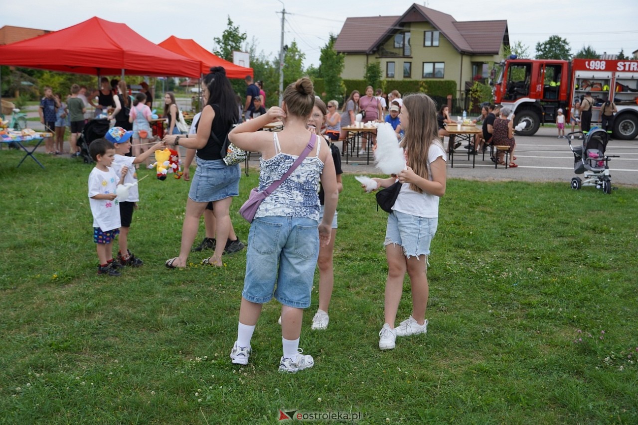 Piknik profilaktyczny z kinem plenerowym w Olszewie-Borkach [27.07.2024] - zdjęcie #40 - eOstroleka.pl