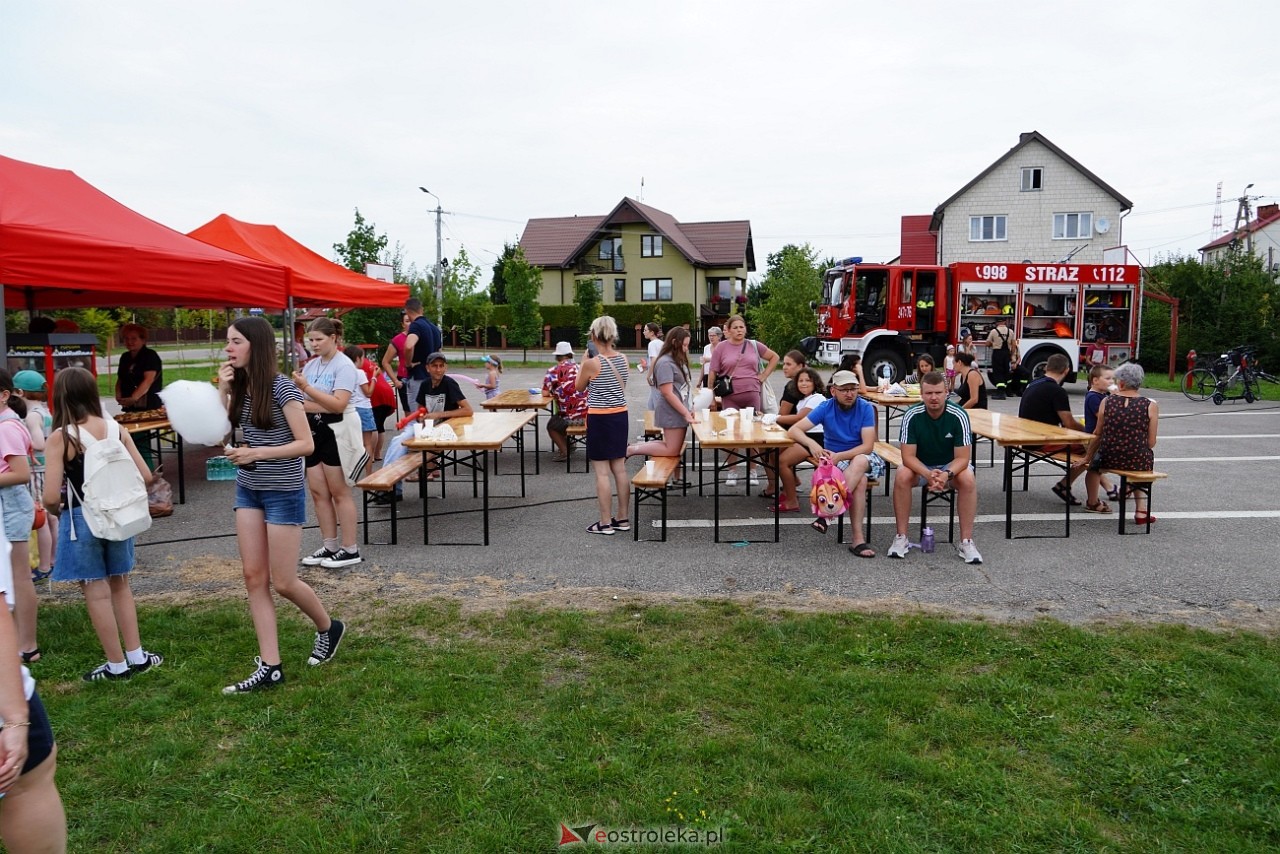 Piknik profilaktyczny z kinem plenerowym w Olszewie-Borkach [27.07.2024] - zdjęcie #38 - eOstroleka.pl