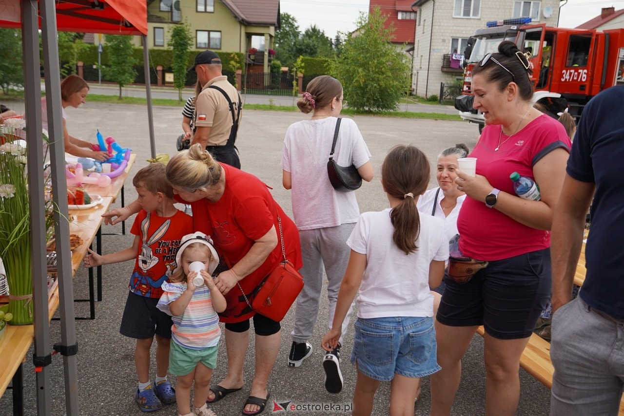 Piknik profilaktyczny z kinem plenerowym w Olszewie-Borkach [27.07.2024] - zdjęcie #34 - eOstroleka.pl