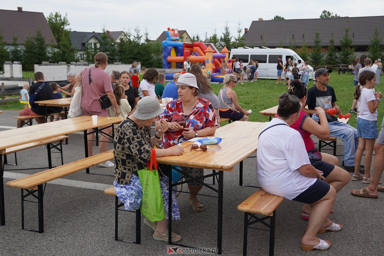 Piknik profilaktyczny z kinem plenerowym w Olszewie-Borkach [27.07.2024] - zdjęcie #32 - eOstroleka.pl