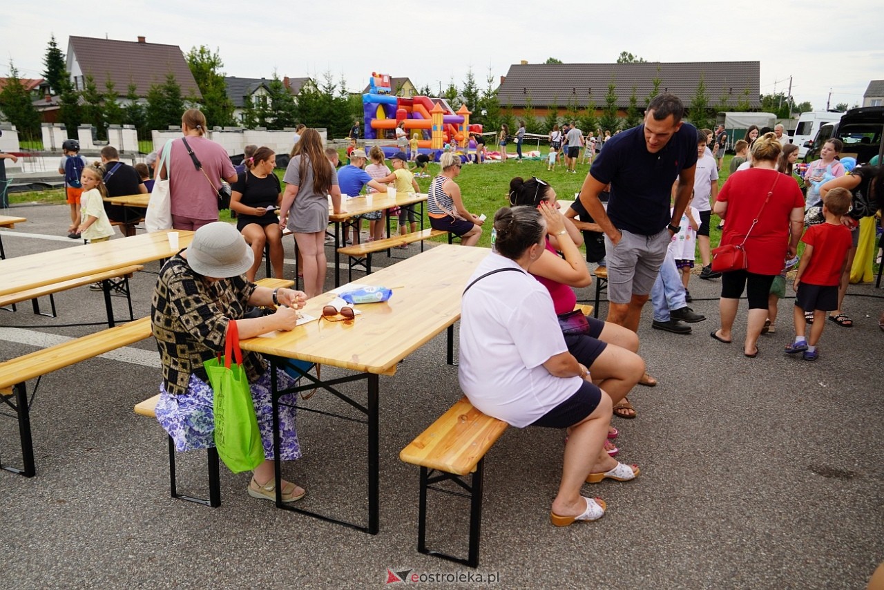 Piknik profilaktyczny z kinem plenerowym w Olszewie-Borkach [27.07.2024] - zdjęcie #30 - eOstroleka.pl