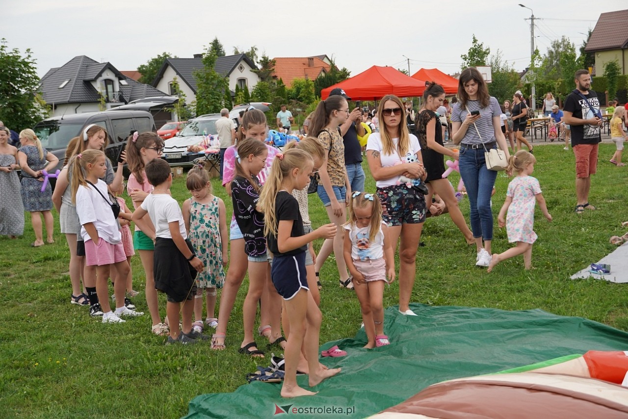 Piknik profilaktyczny z kinem plenerowym w Olszewie-Borkach [27.07.2024] - zdjęcie #23 - eOstroleka.pl