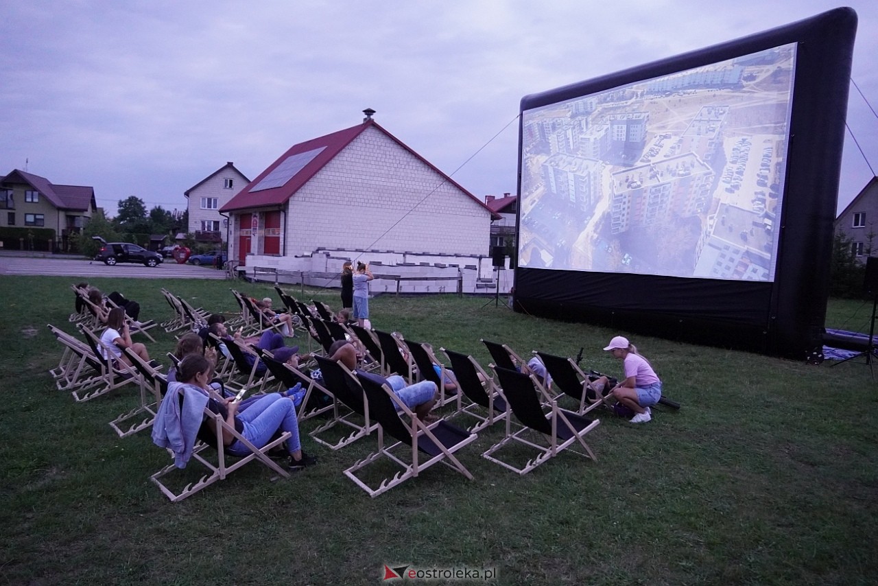 Piknik profilaktyczny z kinem plenerowym w Olszewie-Borkach [27.07.2024] - zdjęcie #12 - eOstroleka.pl