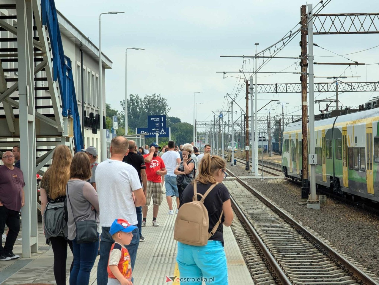 Historyczny pociąg w Ostrołęce [28.07.2024] - zdjęcie #30 - eOstroleka.pl
