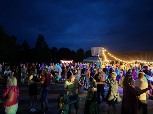 Potańcówka #WeWsiObok w Łęgu Starościńskim [27.07.2024] - zdjęcie #8 - eOstroleka.pl
