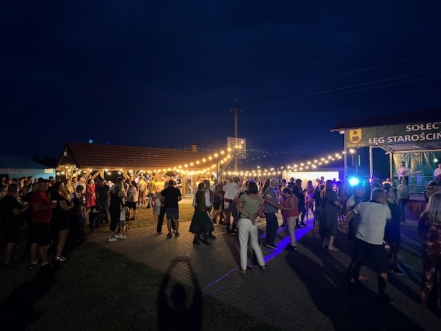 Potańcówka #WeWsiObok w Łęgu Starościńskim [27.07.2024] - zdjęcie #5 - eOstroleka.pl
