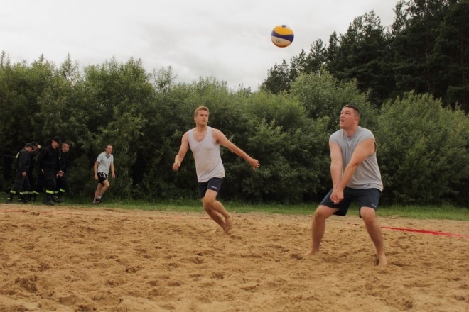 Turniej plażówki służb mundurowych (16.07.2011) - zdjęcie #41 - eOstroleka.pl