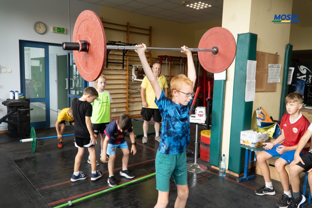 Wakacyjne zajęcia z UKS Atleta Ostrołęka - zdjęcie #21 - eOstroleka.pl