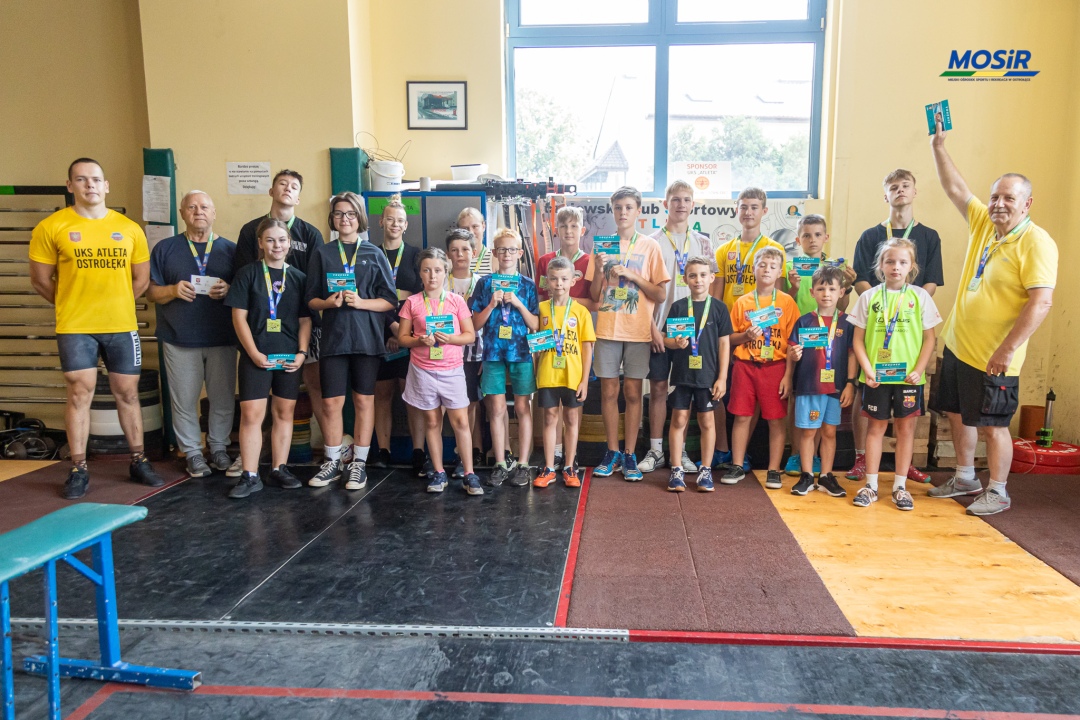 Wakacyjne zajęcia z UKS Atleta Ostrołęka - zdjęcie #1 - eOstroleka.pl