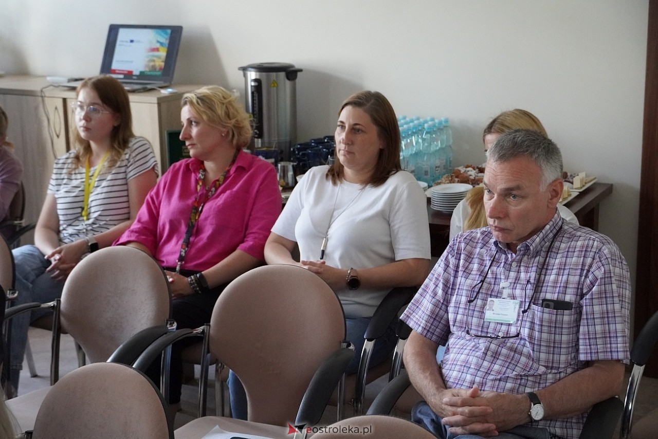 Wielka inwestycja ostrołęckiego szpitala - nowe lądowisko i windy. Podpisanie umowy [29.07.2024] - zdjęcie #29 - eOstroleka.pl