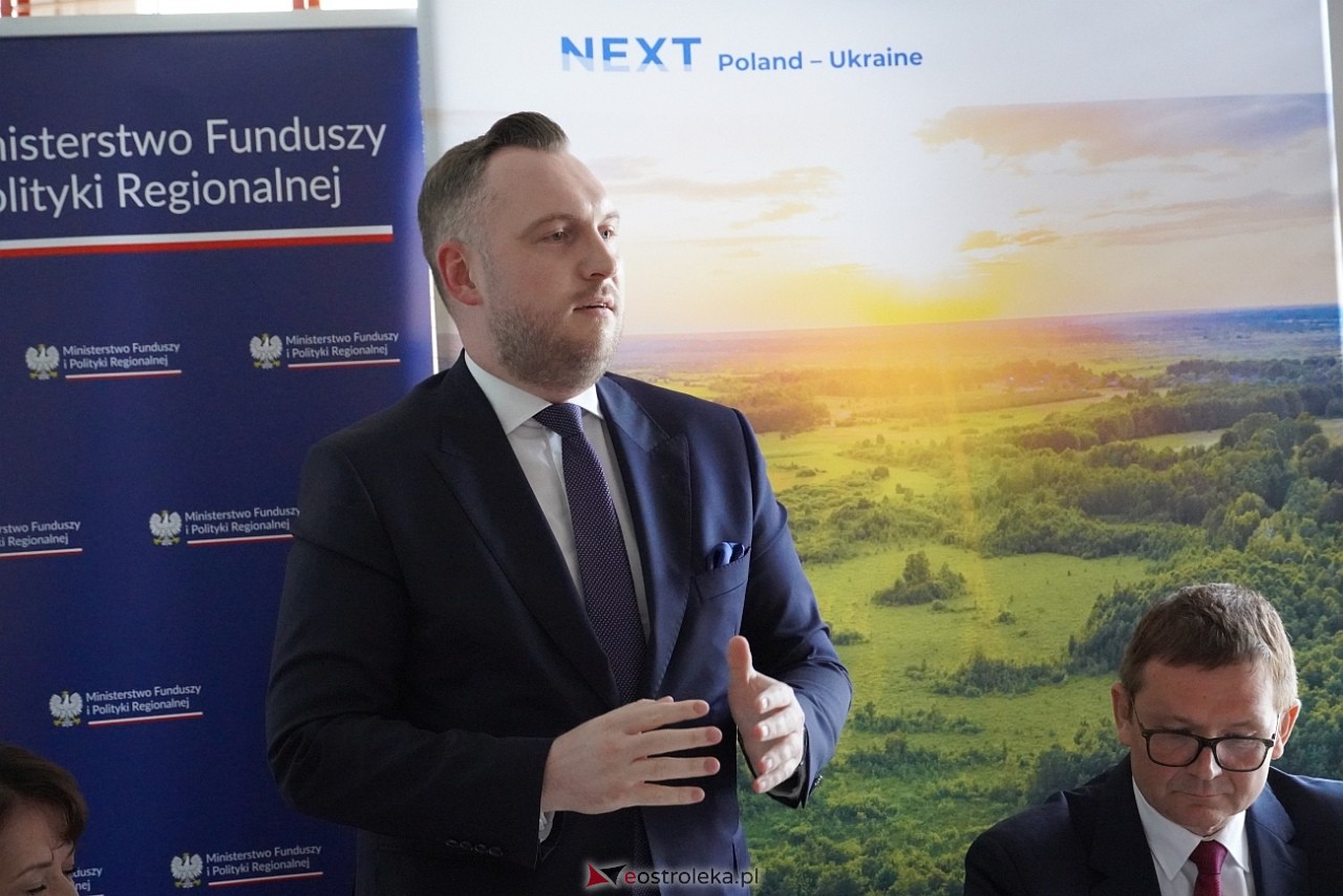 Wielka inwestycja ostrołęckiego szpitala - nowe lądowisko i windy. Podpisanie umowy [29.07.2024] - zdjęcie #24 - eOstroleka.pl