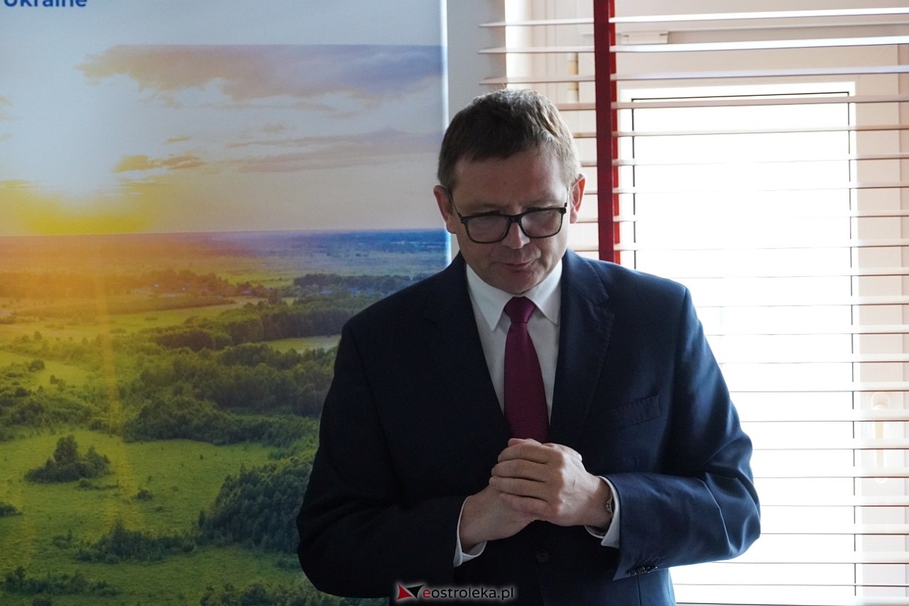 Wielka inwestycja ostrołęckiego szpitala - nowe lądowisko i windy. Podpisanie umowy [29.07.2024] - zdjęcie #14 - eOstroleka.pl