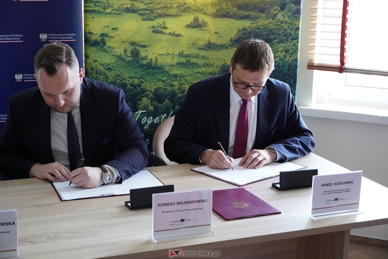 Wielka inwestycja ostrołęckiego szpitala - nowe lądowisko i windy. Podpisanie umowy [29.07.2024] - zdjęcie #8 - eOstroleka.pl