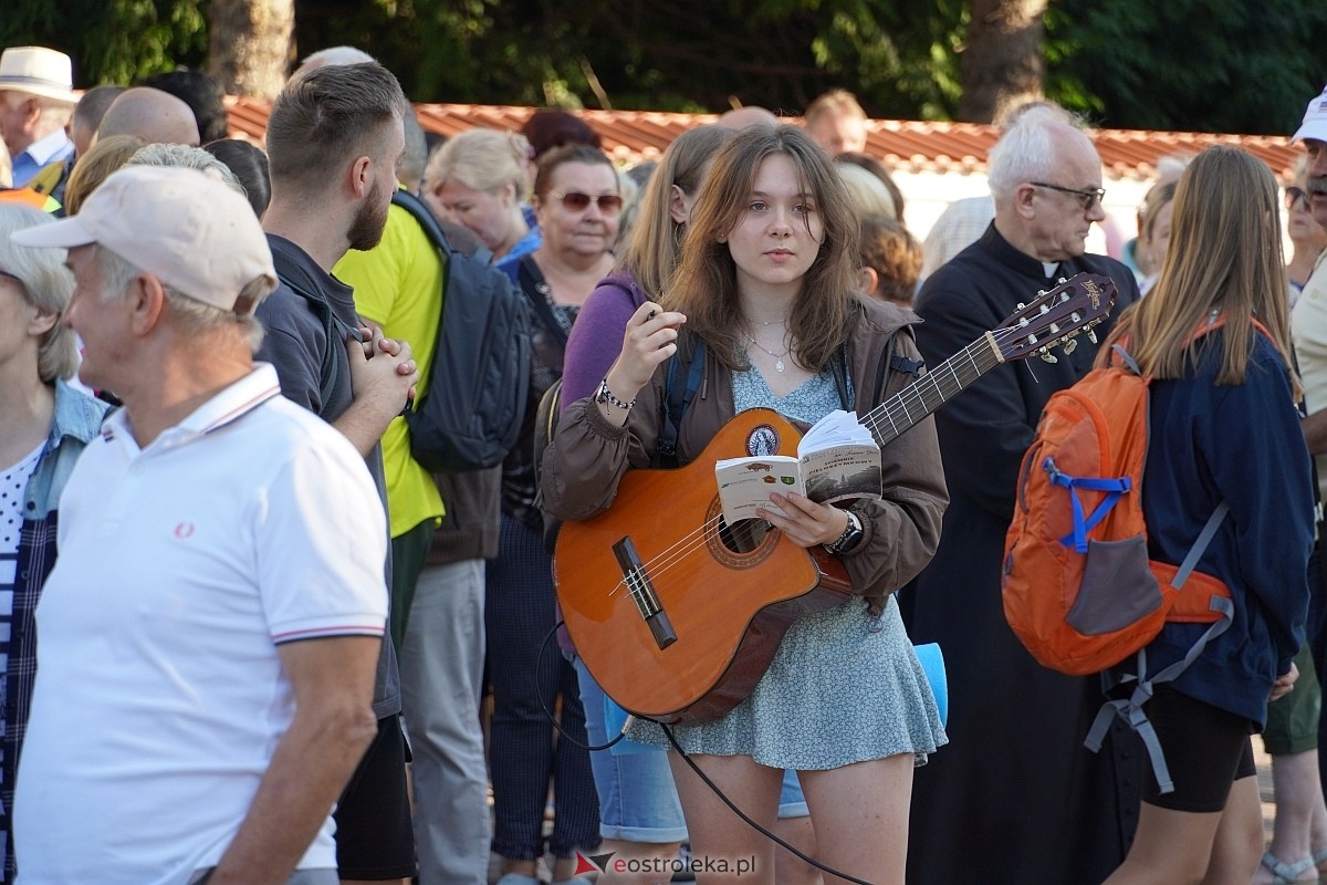 40. piesza pielgrzymka z Ostrołęki na Jasną Górę [01.08.2024] - zdjęcie #143 - eOstroleka.pl