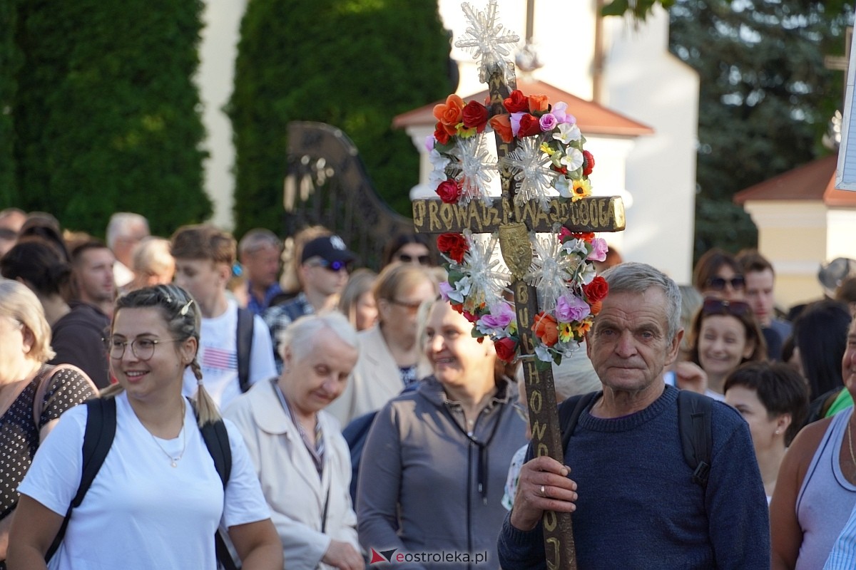 40. piesza pielgrzymka z Ostrołęki na Jasną Górę [01.08.2024] - zdjęcie #141 - eOstroleka.pl