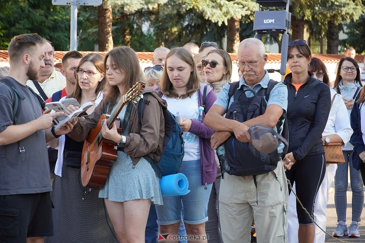 40. piesza pielgrzymka z Ostrołęki na Jasną Górę [01.08.2024] - zdjęcie #136 - eOstroleka.pl