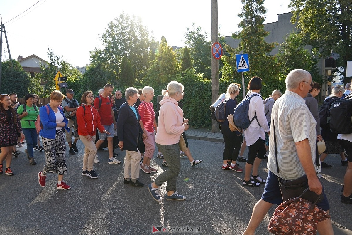 40. piesza pielgrzymka z Ostrołęki na Jasną Górę [01.08.2024] - zdjęcie #129 - eOstroleka.pl