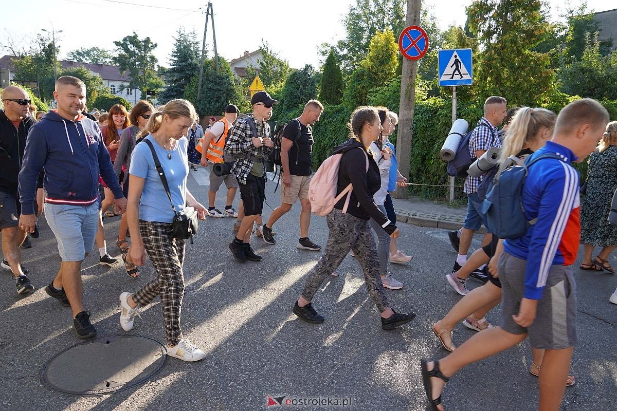 40. piesza pielgrzymka z Ostrołęki na Jasną Górę [01.08.2024] - zdjęcie #103 - eOstroleka.pl