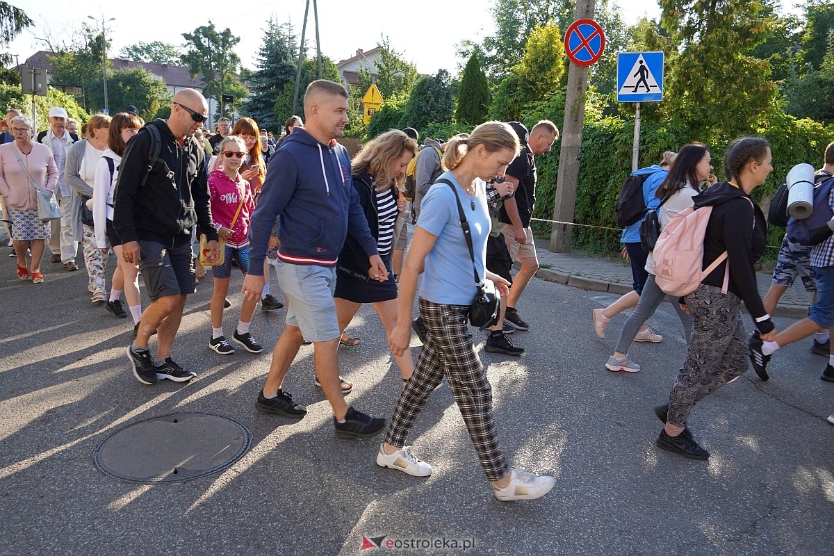 40. piesza pielgrzymka z Ostrołęki na Jasną Górę [01.08.2024] - zdjęcie #102 - eOstroleka.pl