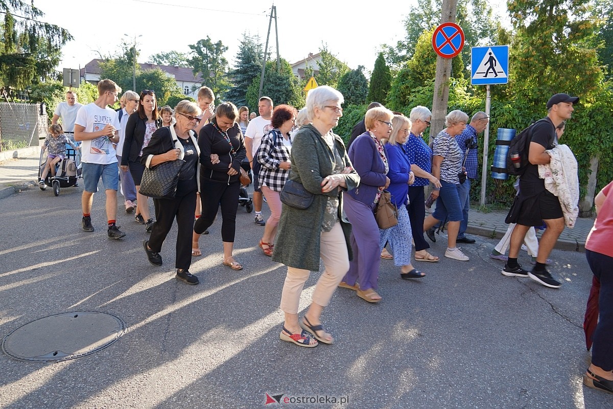 40. piesza pielgrzymka z Ostrołęki na Jasną Górę [01.08.2024] - zdjęcie #82 - eOstroleka.pl