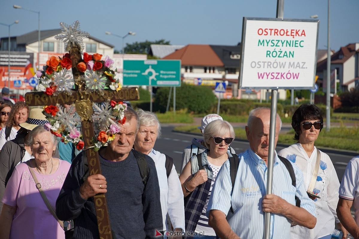 40. piesza pielgrzymka z Ostrołęki na Jasną Górę [01.08.2024] - zdjęcie #62 - eOstroleka.pl