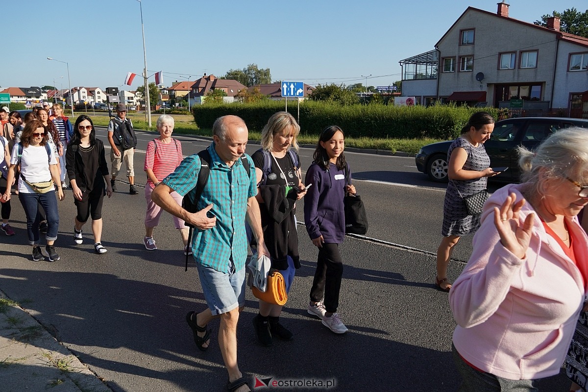 40. piesza pielgrzymka z Ostrołęki na Jasną Górę [01.08.2024] - zdjęcie #45 - eOstroleka.pl