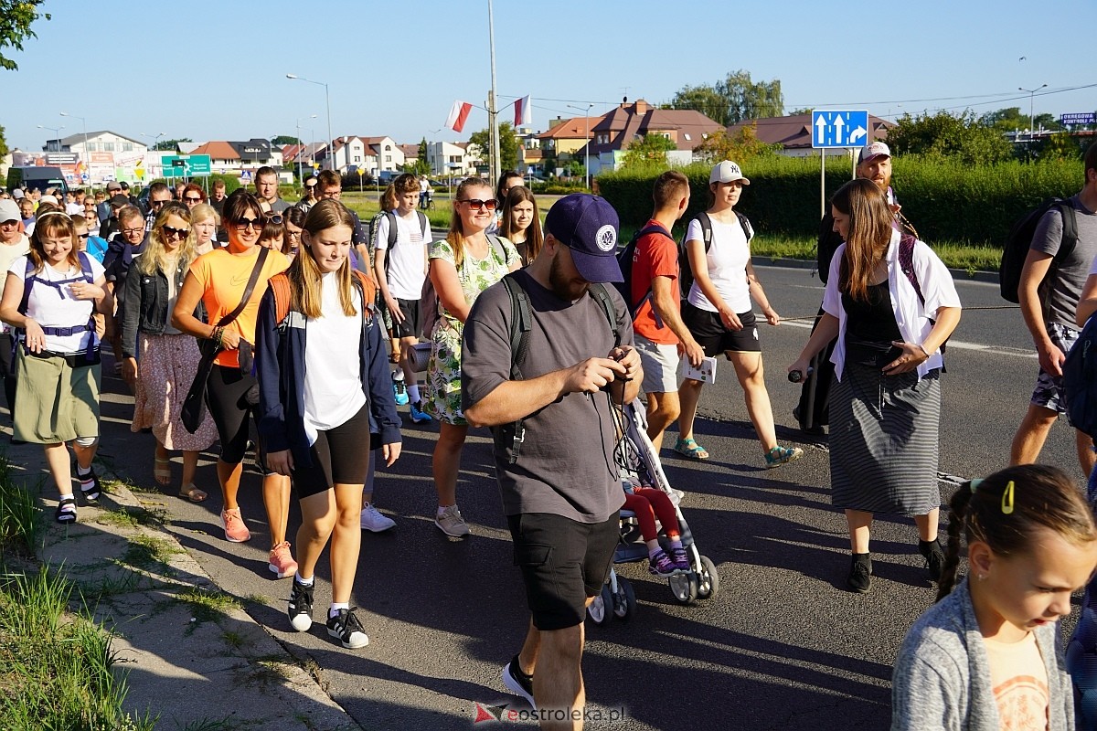 40. piesza pielgrzymka z Ostrołęki na Jasną Górę [01.08.2024] - zdjęcie #34 - eOstroleka.pl