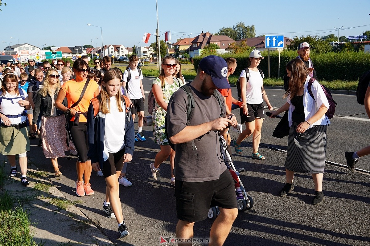 40. piesza pielgrzymka z Ostrołęki na Jasną Górę [01.08.2024] - zdjęcie #33 - eOstroleka.pl