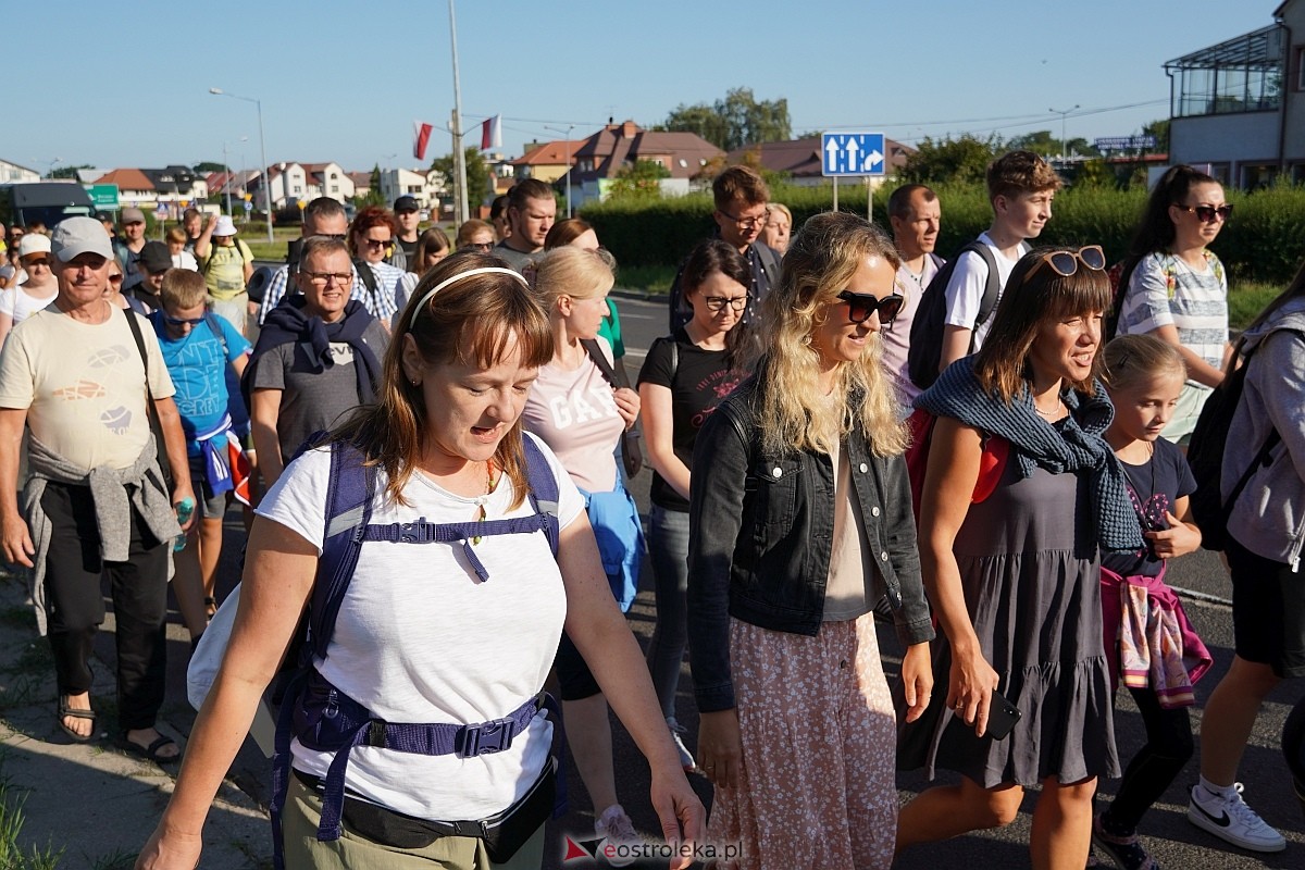 40. piesza pielgrzymka z Ostrołęki na Jasną Górę [01.08.2024] - zdjęcie #29 - eOstroleka.pl