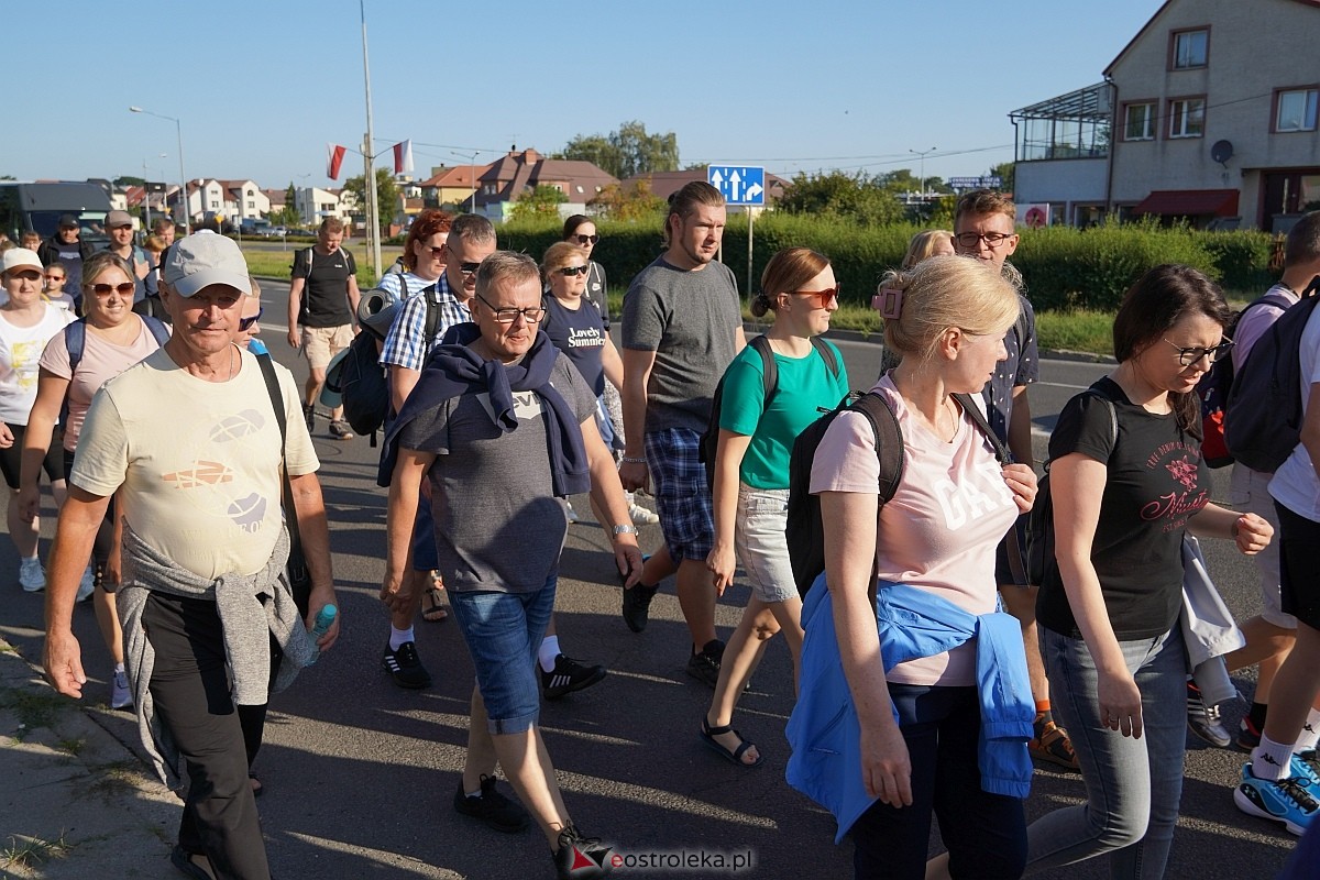 40. piesza pielgrzymka z Ostrołęki na Jasną Górę [01.08.2024] - zdjęcie #27 - eOstroleka.pl