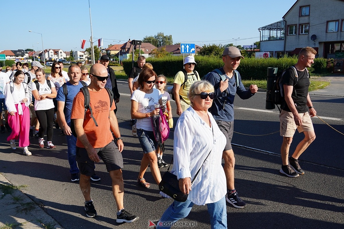 40. piesza pielgrzymka z Ostrołęki na Jasną Górę [01.08.2024] - zdjęcie #20 - eOstroleka.pl