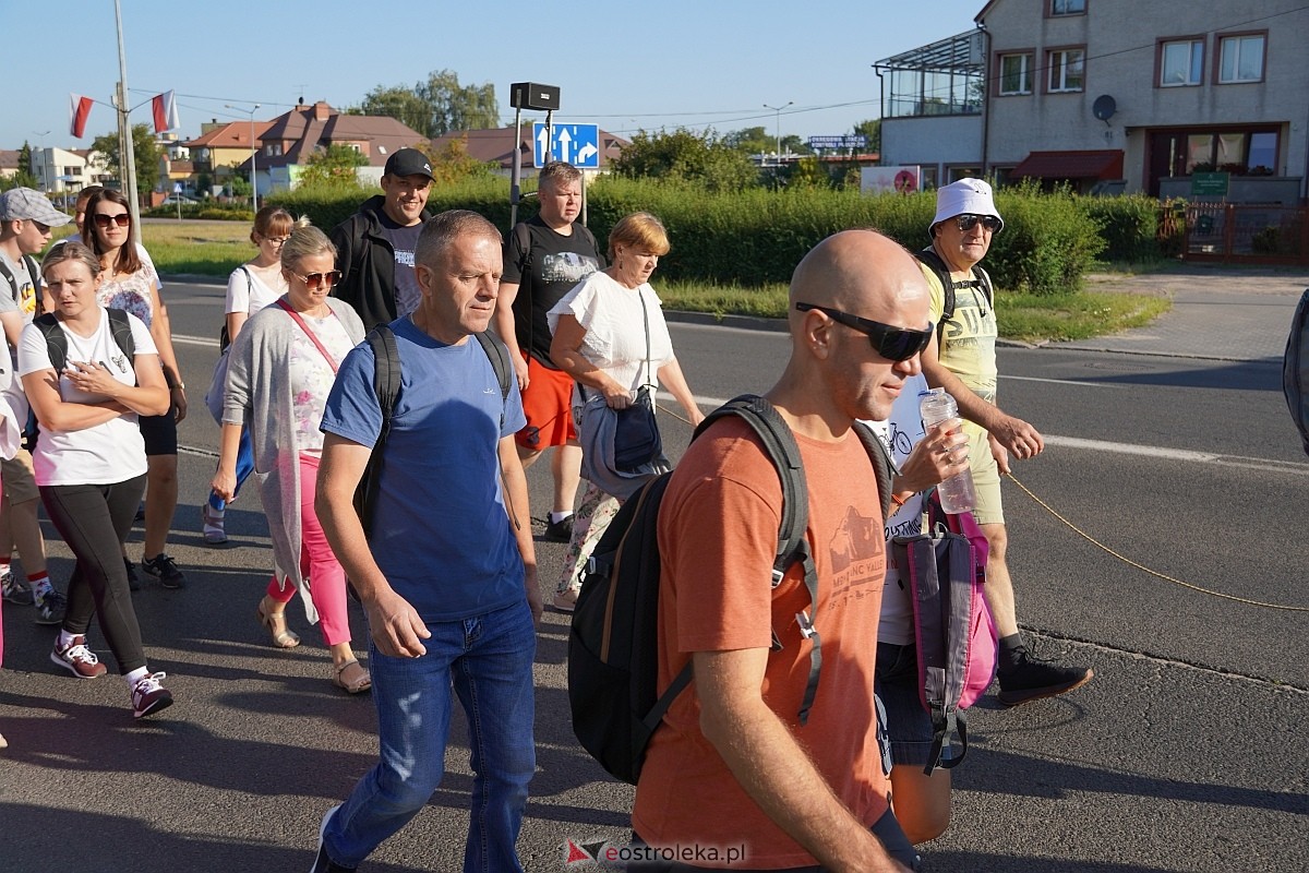 40. piesza pielgrzymka z Ostrołęki na Jasną Górę [01.08.2024] - zdjęcie #19 - eOstroleka.pl