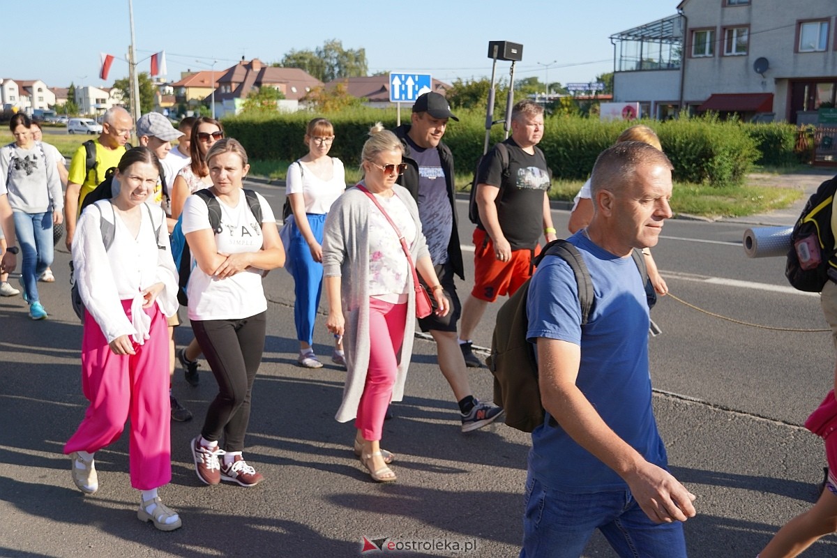 40. piesza pielgrzymka z Ostrołęki na Jasną Górę [01.08.2024] - zdjęcie #18 - eOstroleka.pl