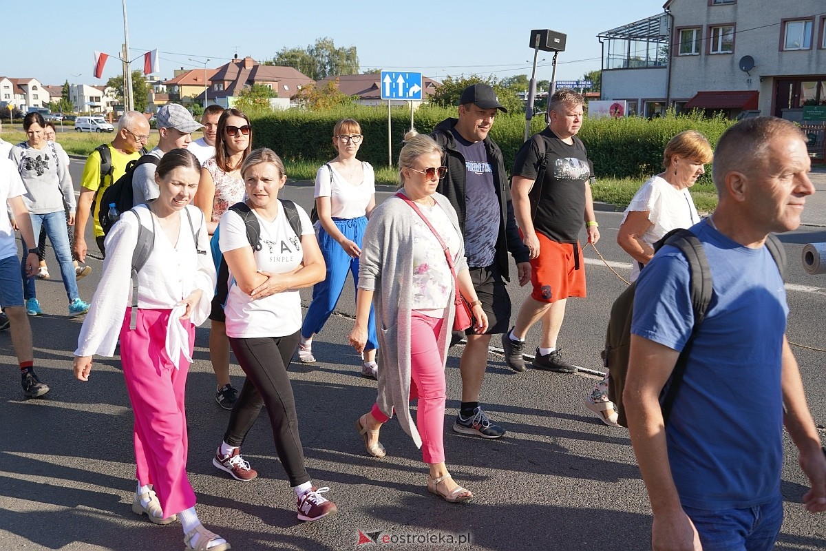 40. piesza pielgrzymka z Ostrołęki na Jasną Górę [01.08.2024] - zdjęcie #17 - eOstroleka.pl