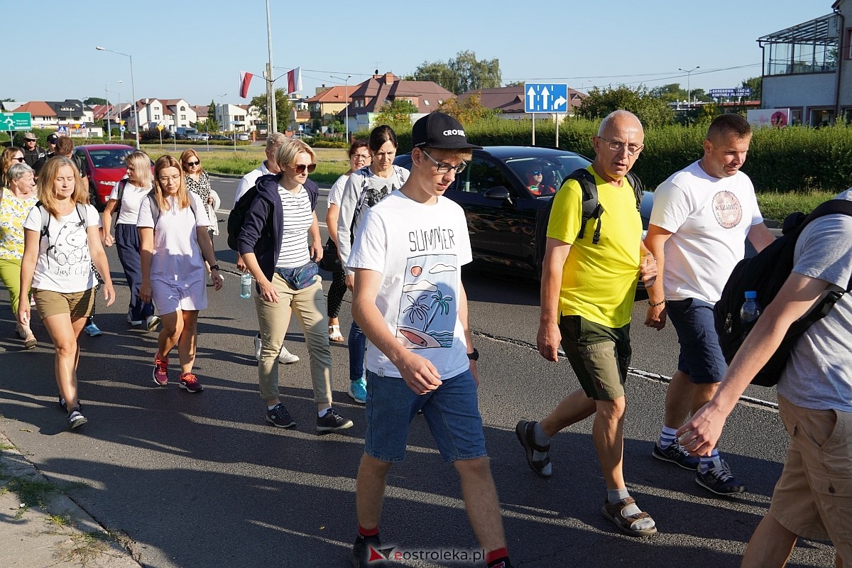 40. piesza pielgrzymka z Ostrołęki na Jasną Górę [01.08.2024] - zdjęcie #14 - eOstroleka.pl