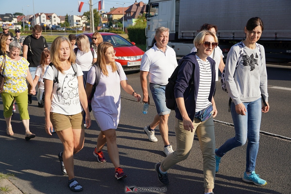 40. piesza pielgrzymka z Ostrołęki na Jasną Górę [01.08.2024] - zdjęcie #12 - eOstroleka.pl