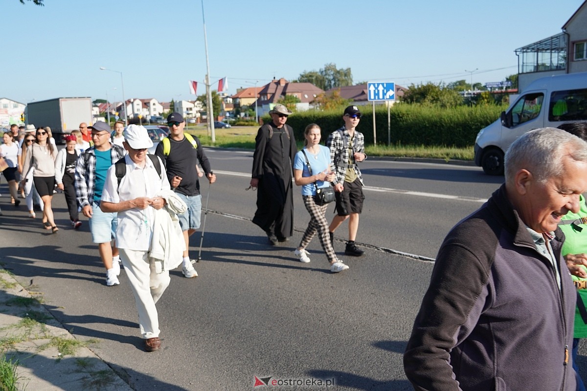 40. piesza pielgrzymka z Ostrołęki na Jasną Górę [01.08.2024] - zdjęcie #4 - eOstroleka.pl
