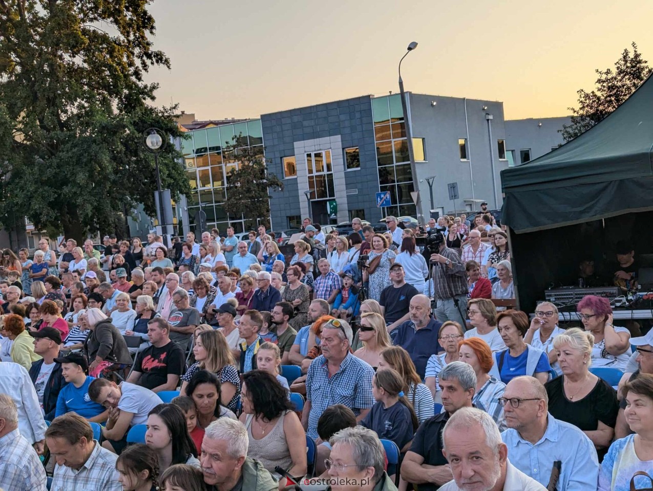 Koncert pieśni powstańczych w Ostrołęce [01.08.2024] - zdjęcie #86 - eOstroleka.pl