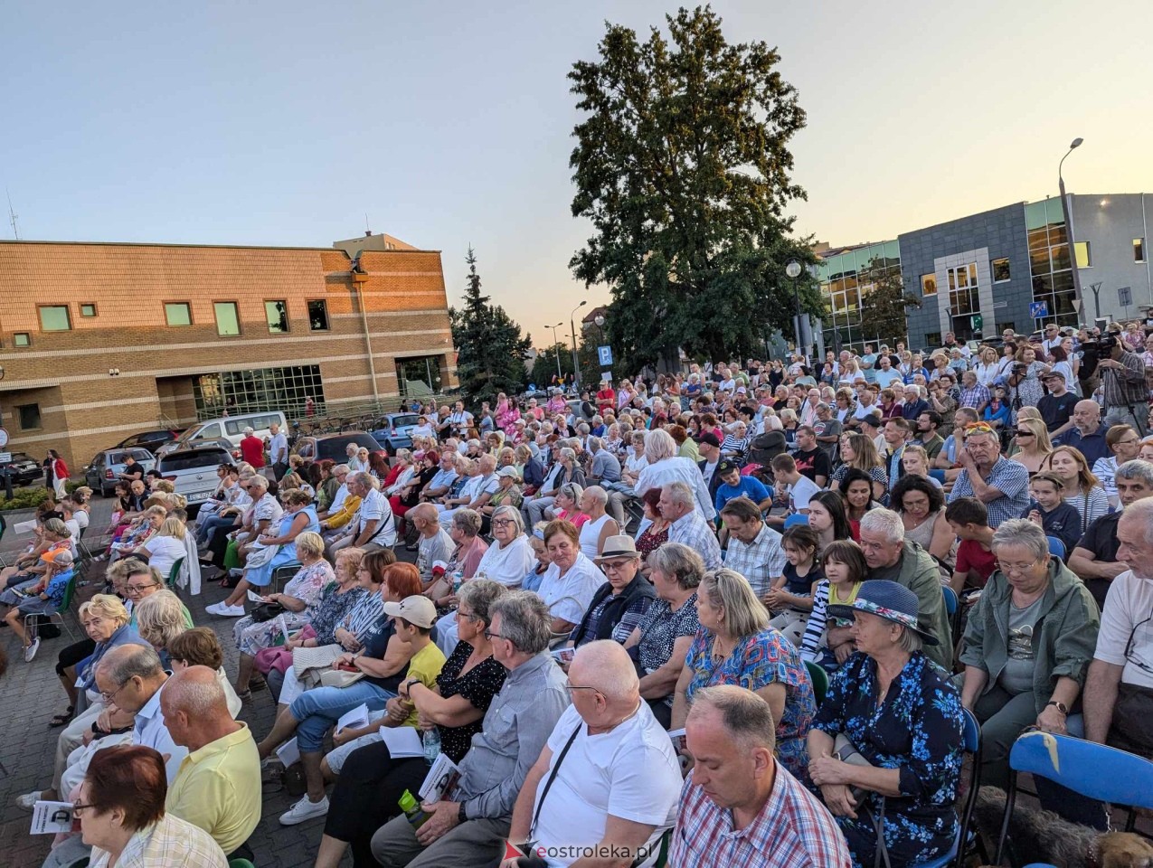 Koncert pieśni powstańczych w Ostrołęce [01.08.2024] - zdjęcie #71 - eOstroleka.pl