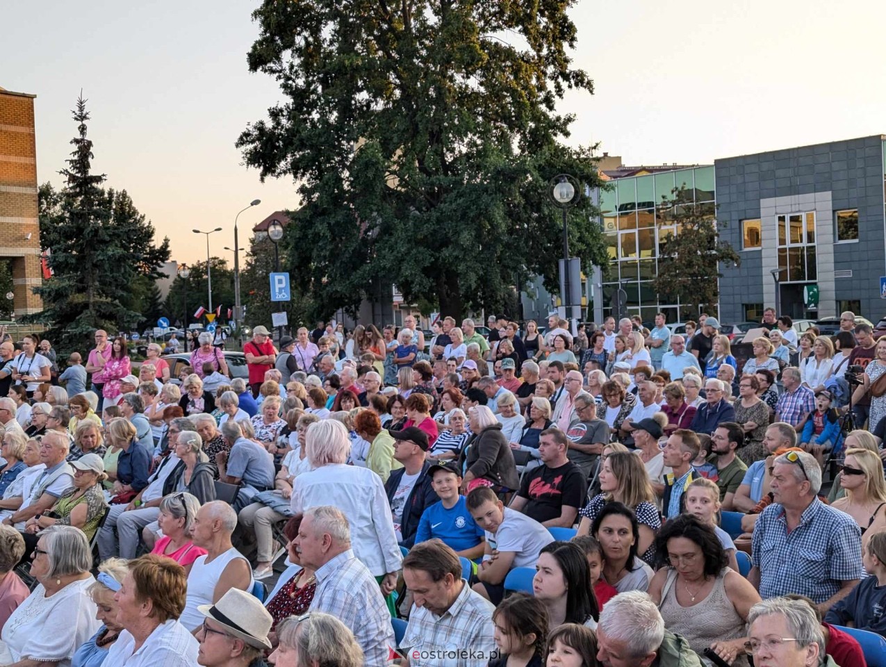 Koncert pieśni powstańczych w Ostrołęce [01.08.2024] - zdjęcie #69 - eOstroleka.pl