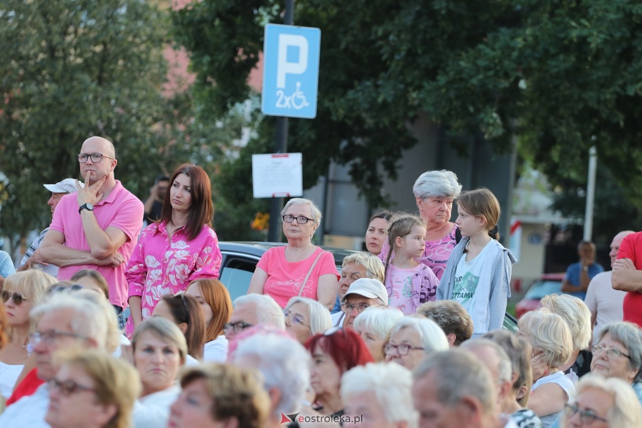Koncert pieśni powstańczych w Ostrołęce [01.08.2024] - zdjęcie #62 - eOstroleka.pl