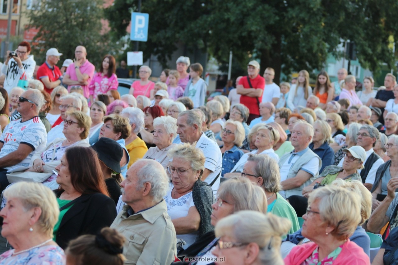 Koncert pieśni powstańczych w Ostrołęce [01.08.2024] - zdjęcie #61 - eOstroleka.pl