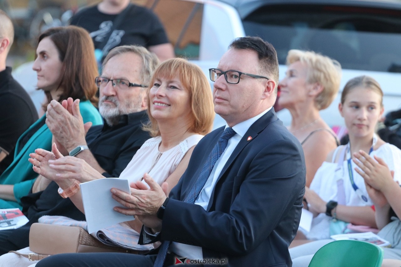 Koncert pieśni powstańczych w Ostrołęce [01.08.2024] - zdjęcie #55 - eOstroleka.pl